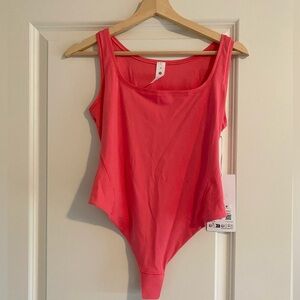 Lululemon Wundermost Ultra-Soft Nulu Square-Neck Sleeveless Bodysuit Size M GLZP